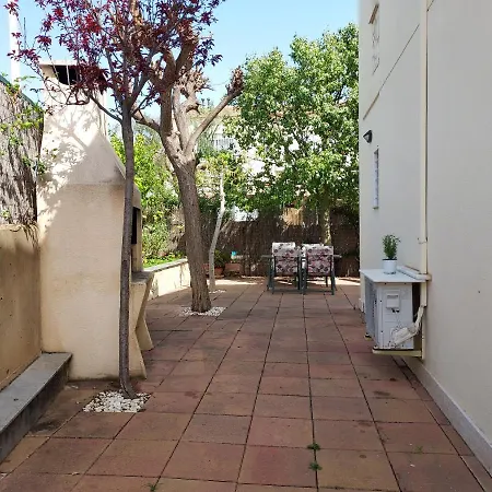 Casa De Vacaciones Con Piscina Comunitaria *