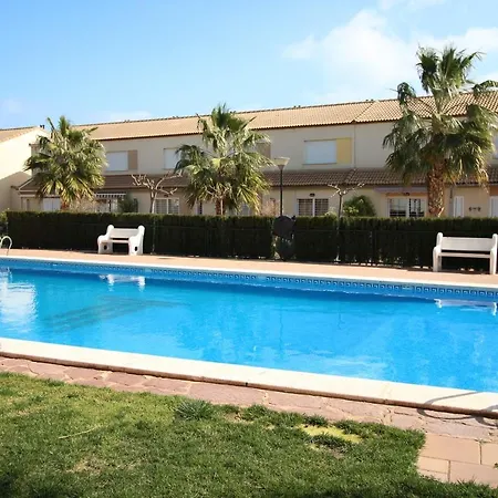 Holiday home Casa De Vacaciones Con Piscina Comunitaria *